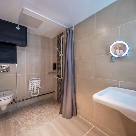 Szálloda Quality Centre 3*