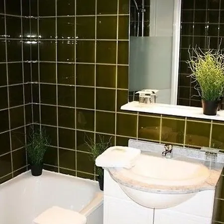 Quality Centre Szálloda 3*